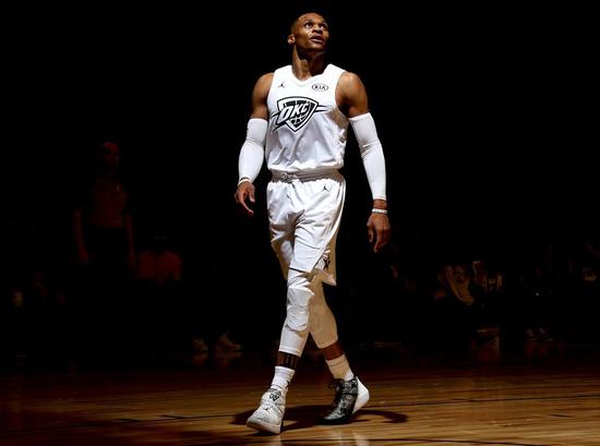 塔图姆：如果再打10年和我儿子在NBA同场竞技会很酷（塔图姆：若再征战十年，与儿子在NBA同场会很酷）