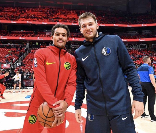 詹：现在的身体状态还不是很好；施洛特贝克整天说“废话”（詹坦言身体尚未回到最佳状态，称施洛特贝克整天“瞎说”）