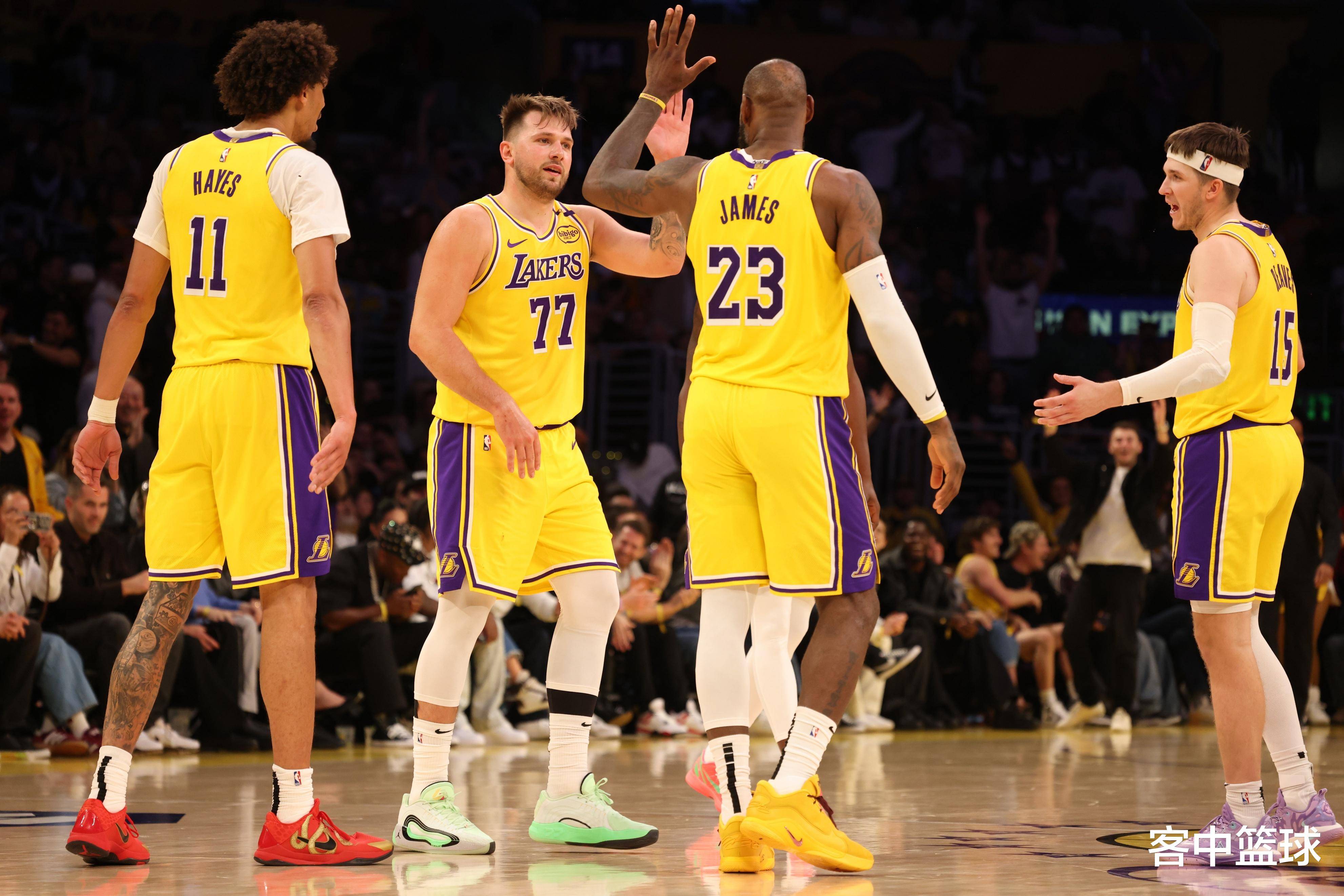 热议U16男足晋级：09三个中锋很幸福，希望终结无缘世少赛（U16男足晋级引热议：09梯队三中锋豪华，期待终结世少赛无缘纪录）