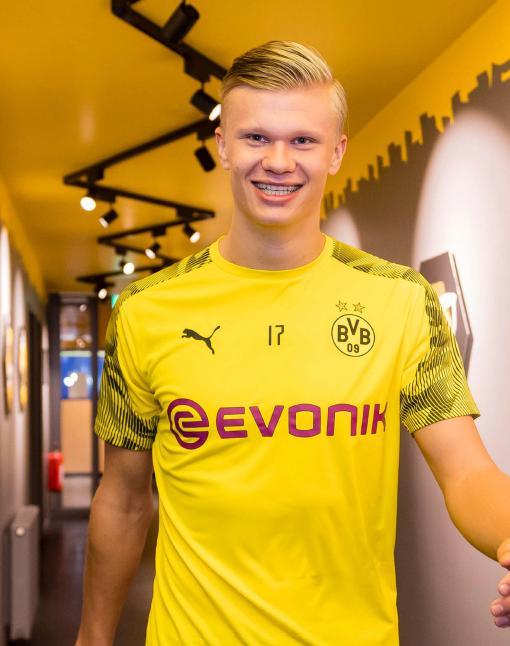 德转预热居莱尔身价涨幅：最多将暴涨4000万欧达到1亿欧（德转预告：居莱尔身价或最高飙升4000万欧至1亿欧）