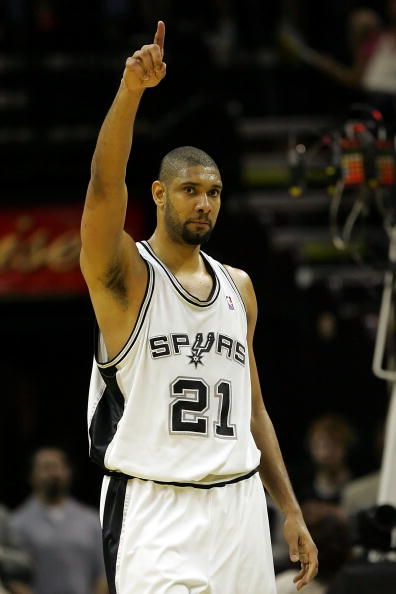 NBL官方：前年度最佳第六人克拉克与凤凰队签约至赛季结束（NBL官宣：曾获年度最佳第六人克拉克加盟凤凰队，合同至本季末）