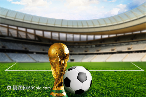 里昂15岁潜力中锋泽科维奇：崇拜哈兰德和DV9的左脚射手（里昂15岁中锋新星泽科维奇：以哈兰德与DV9为偶像的左脚射手）